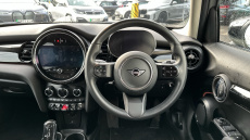 MINI Hatchback 1.5 Cooper Classic Premium 5dr Petrol Hatchback